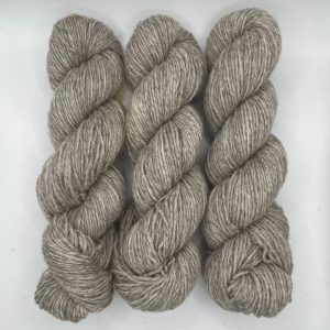 Stane - Langsoond DK Undyed Yarn